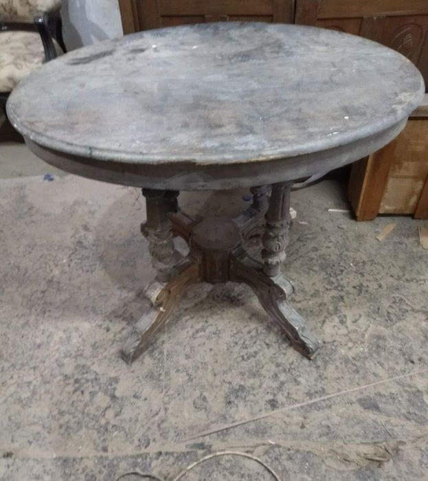 Очарование прошлого! Буфет в хорошем состоянии.Цена 220уе. Самовывоз.