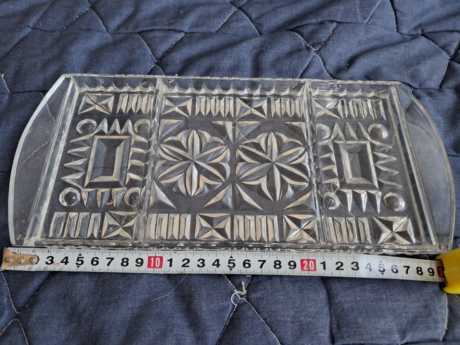 Чаши, чинии, купи, домашни потреби