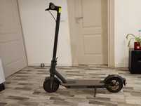 Vând trotineta electrica Xiaomi