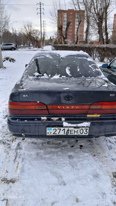 Тойота Виста 1993 год