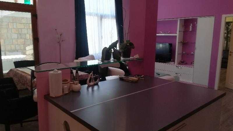 Продавам едностаен апартамент в Лозенец