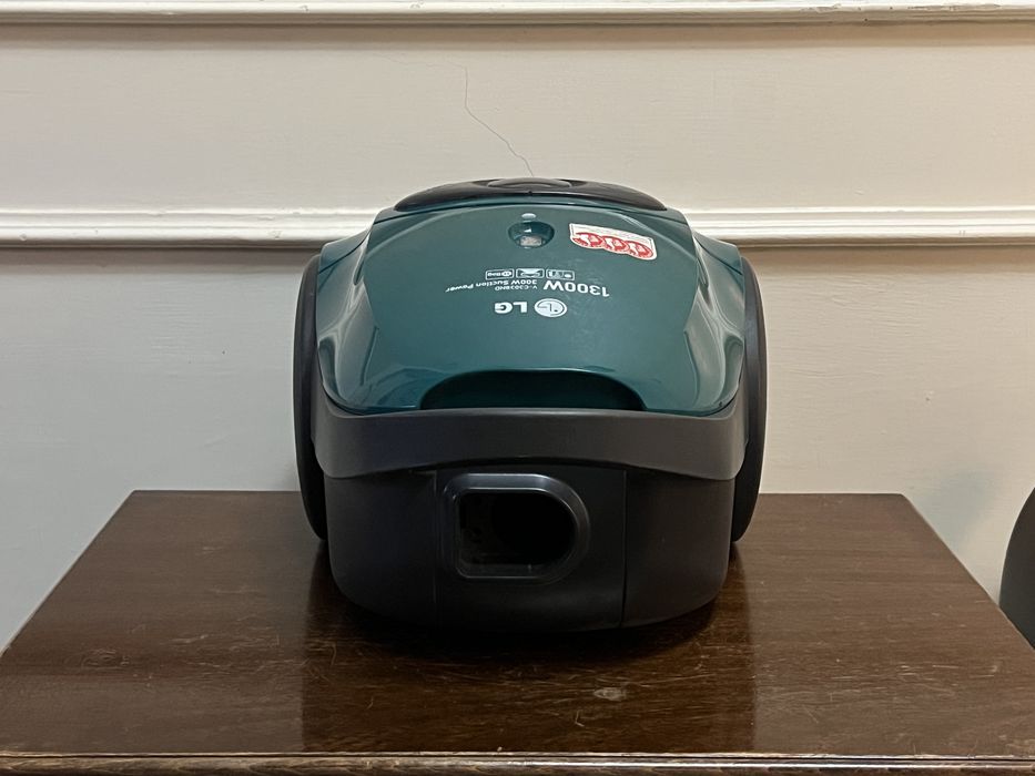 Пылесос LG V-C3038ND