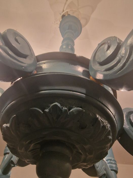 Candelabru lemn  sculptat manual