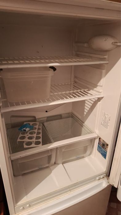 Холодильник рабочий (Индезит)