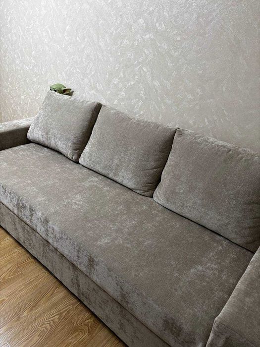 Продаётся Новый диван.