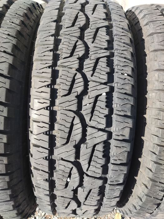 275/70/18 Bridgestone Dueler A/T