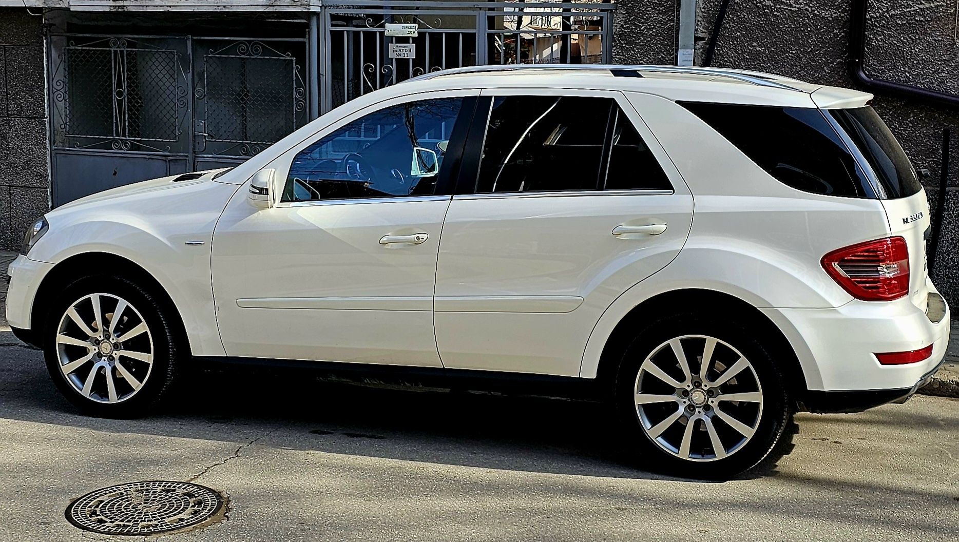 Продавам Mercedes ML 350 4 Matik Grand etition Facelift