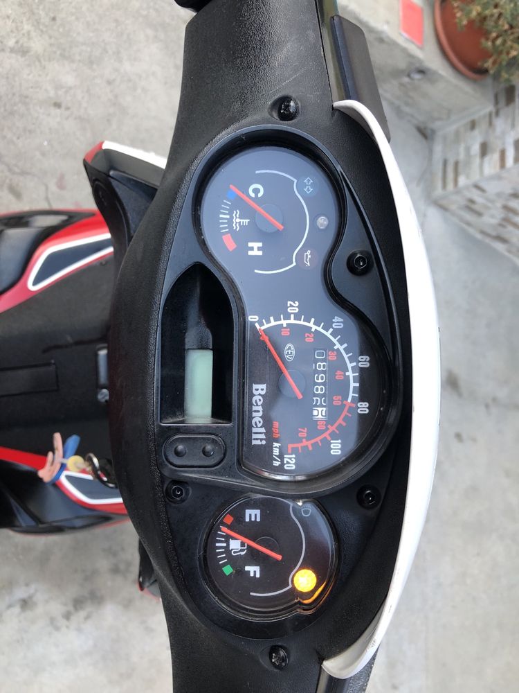 Скутер Benelli -50cc