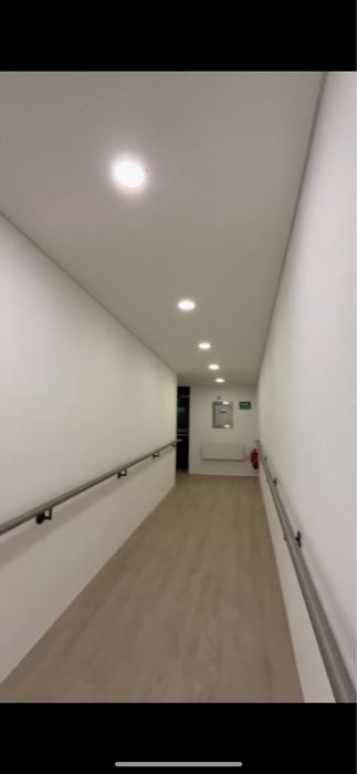 Zugrav! Ofer servicii profesionale