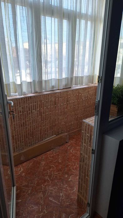 Etaj 1- Inchiriere apartament 2 camere decomandat micro 12 Targoviste