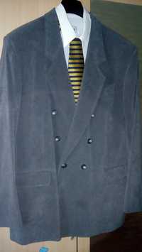Мъжки костюм сив цвят