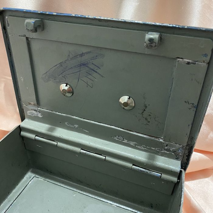 Cutie de valori/seif din fier, grea, cu cheie