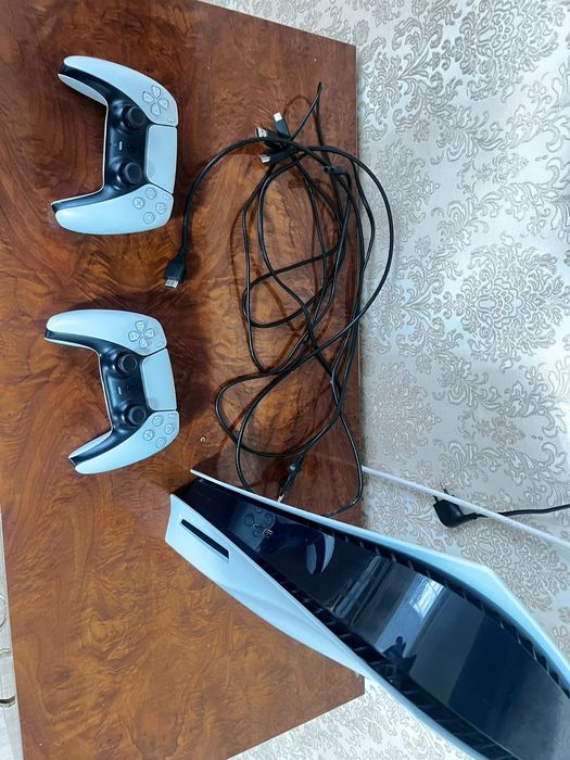 Плестейшн 5 с дисководом