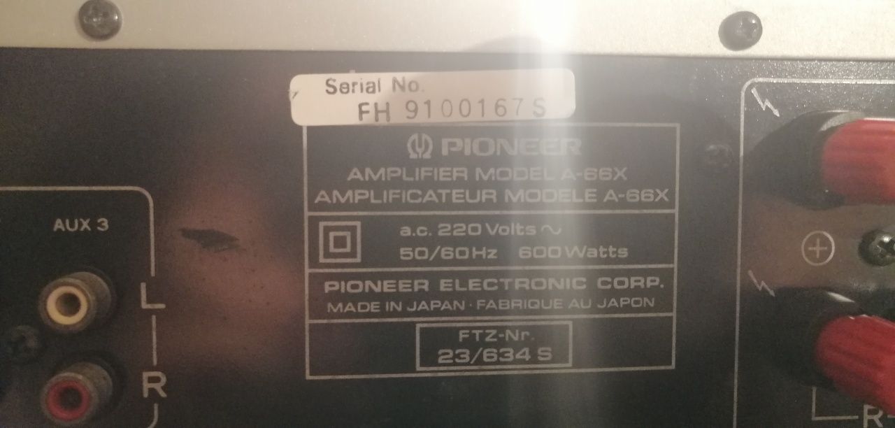 Продавам Pioneer A-66X