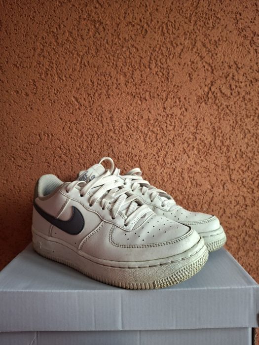 Adidasi air force nike 1'07