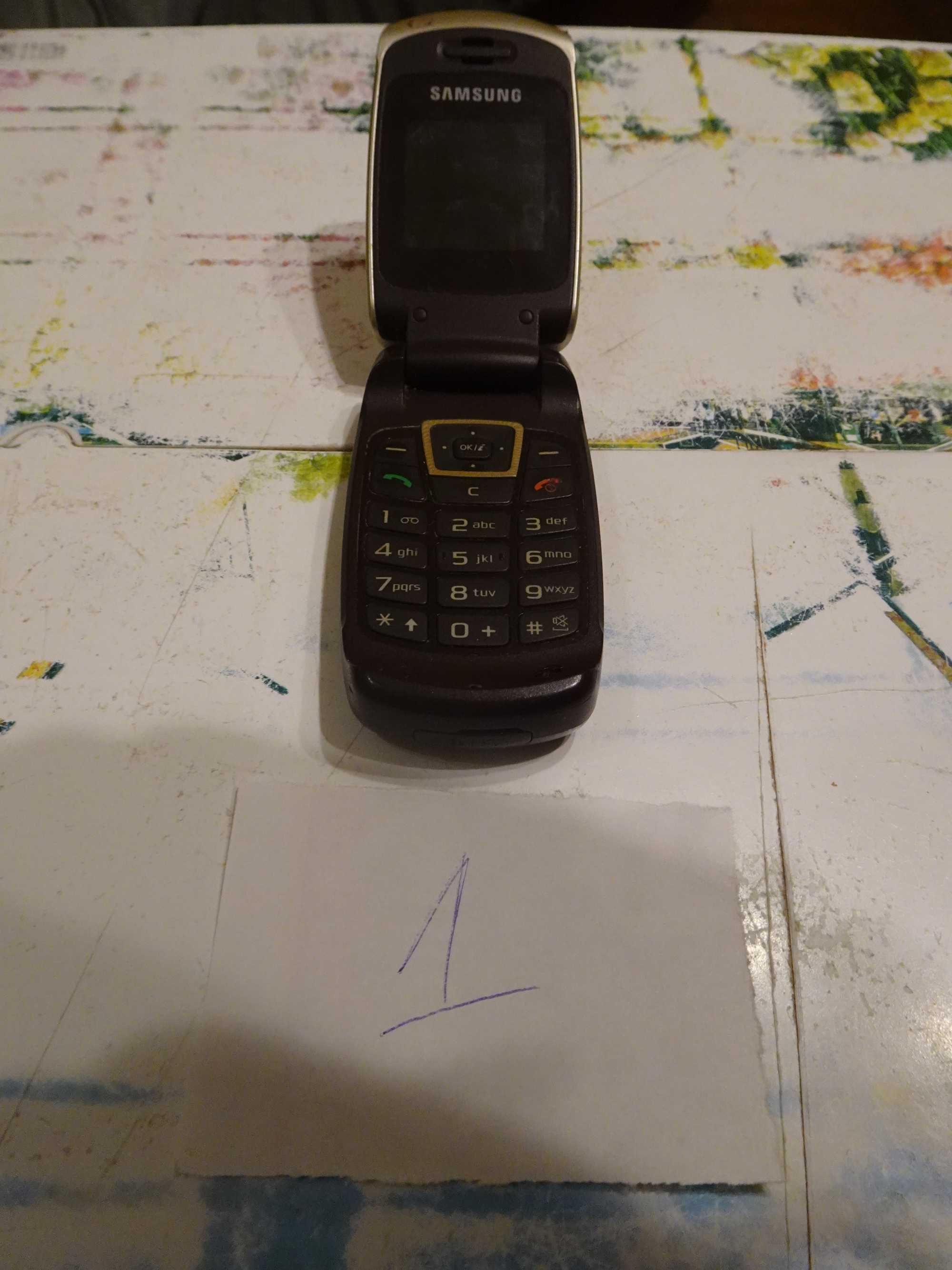 Комплект от 4бр. НЕРАБОТЕЩИ стари Gsm-ми