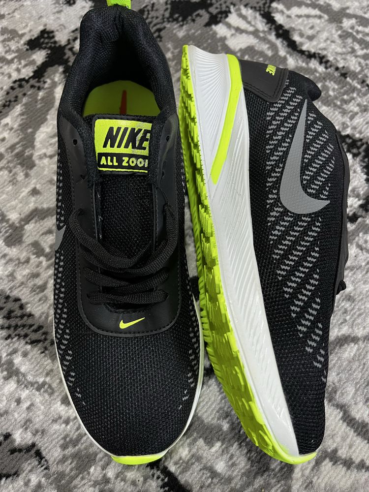 Yangi Nike krasofka sotiladi 43 Razmer