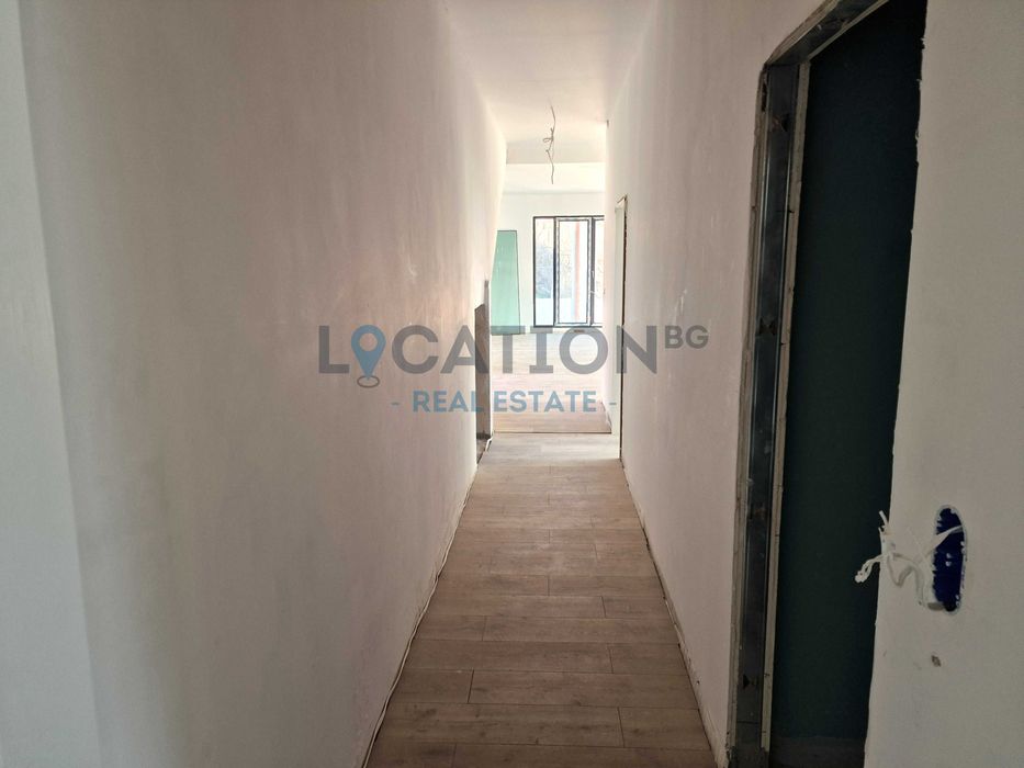 Продава се Тристаен апартамент в Варна, м-т Траката - 117 кв.м за 1582 €/кв.м - Снимка #3