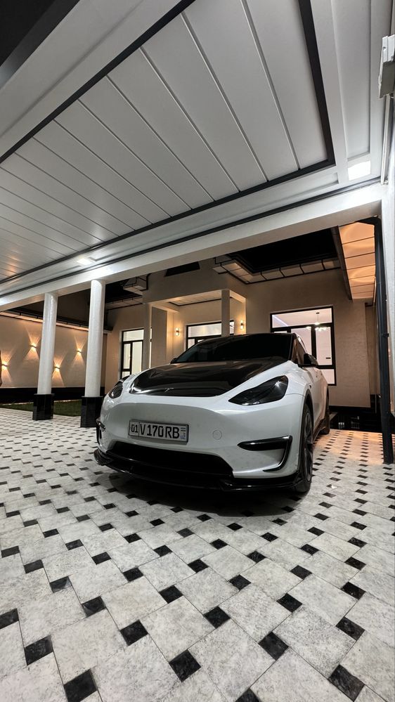 Telsa Model Y 2023 Dual Motor Long Rang