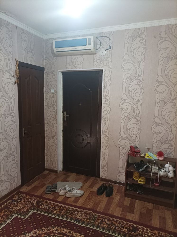 Prodayotsiya kvartira na Yunusabad 15 3/2/4 . Ryadom metro Turkistan