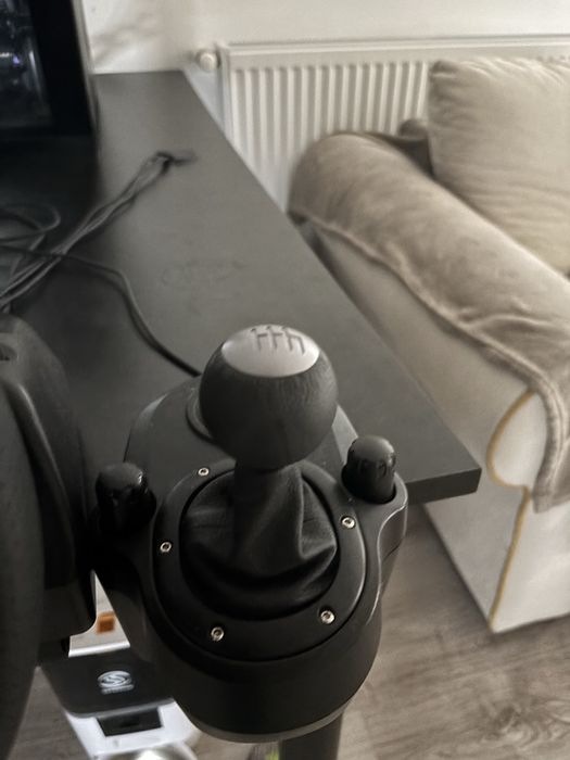 Vand volan logitech g29