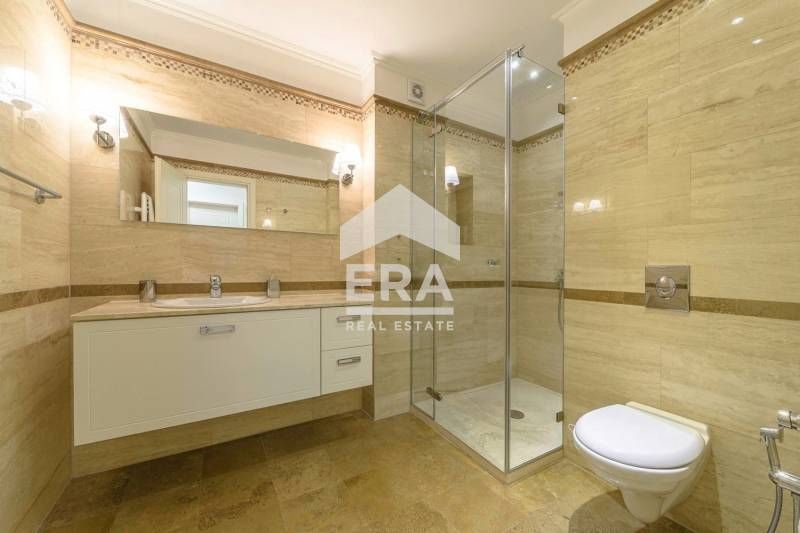 Дава се под наем Тристаен апартамент в София, Лозенец - 127 кв.м за 1750 € - Снимка #6