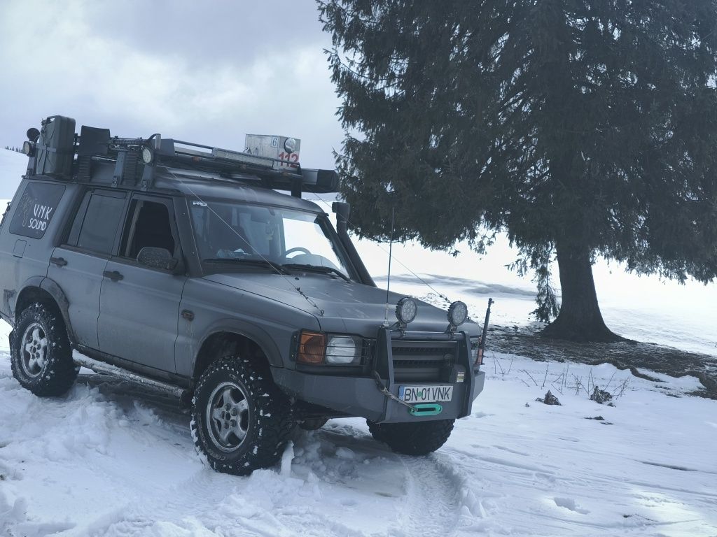 Discovery 2 pregătită de Overlanding