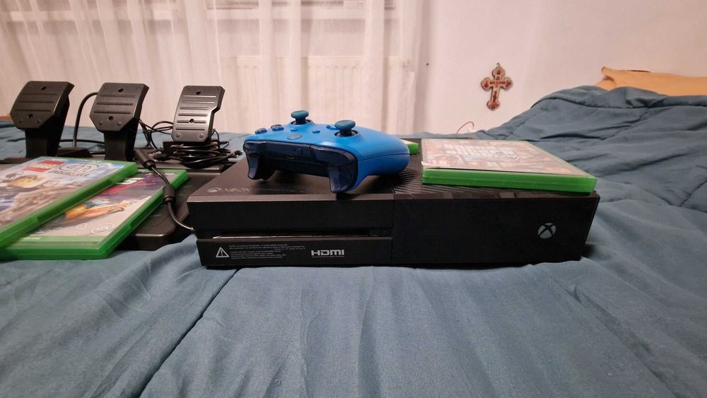 Xbox One 1Tb full box