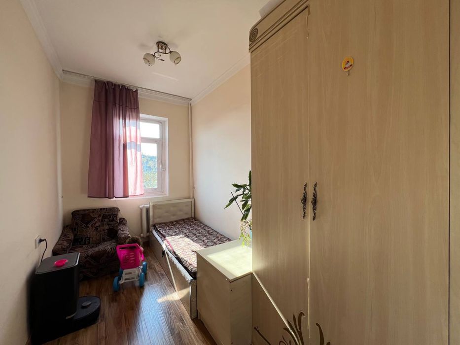 Продается 3-х комнатная квартира Дархан Тельмана Мирзоулугбек