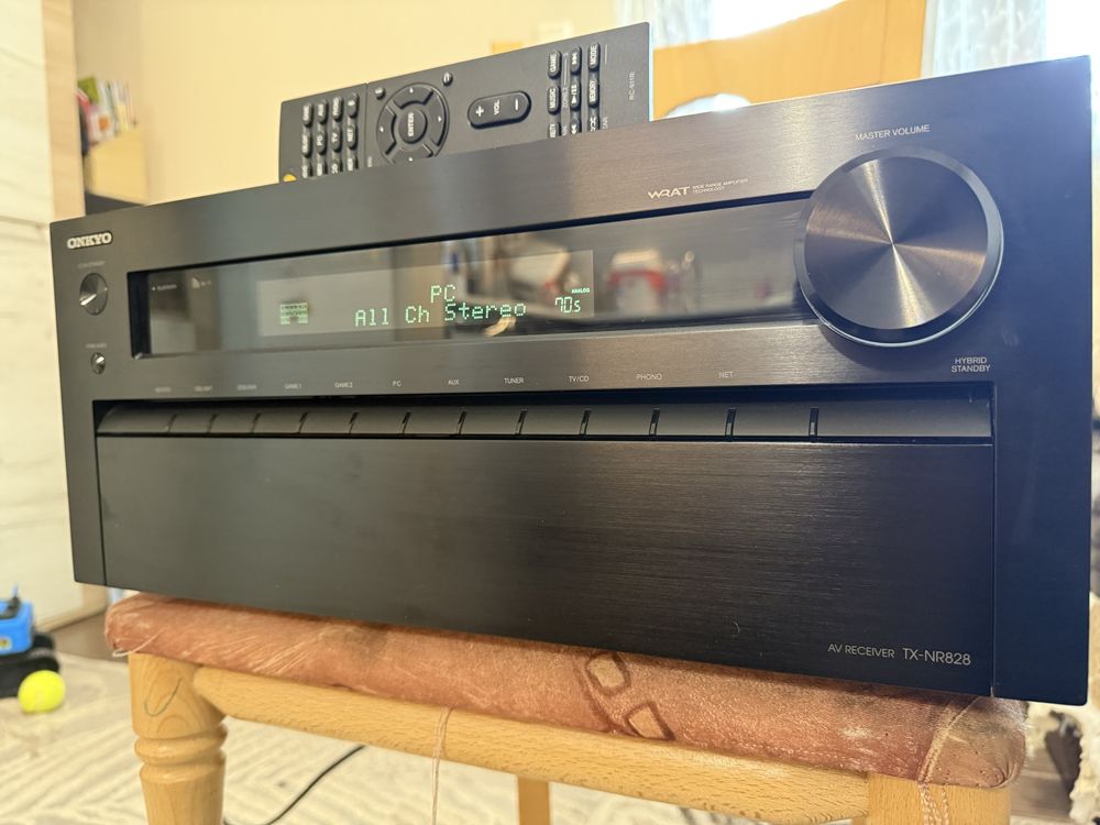 Onkyo TX-NR828 Bluetooth Wi-FI resiver