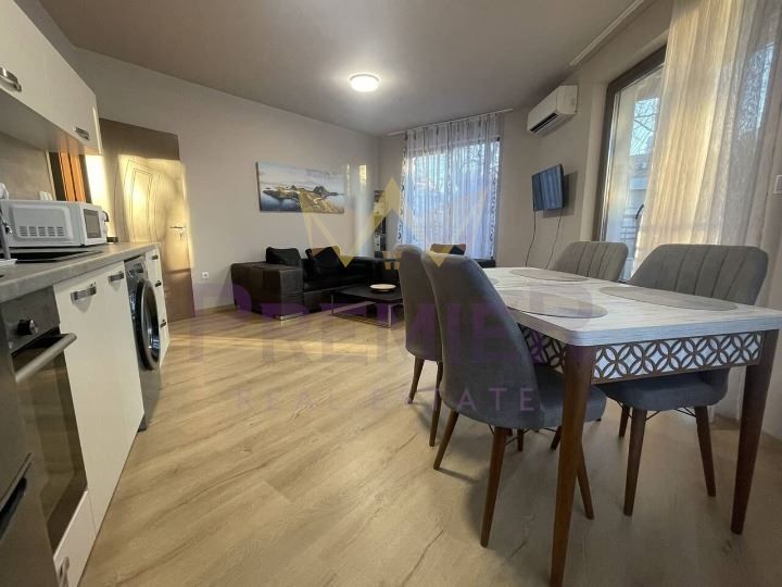 3-стаен в Варна-Широк център площ 70 цена 850