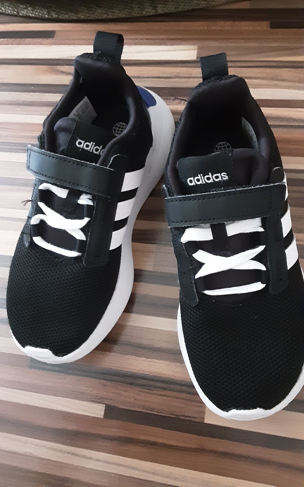Н.30 ADIDAS оригинални маратонки