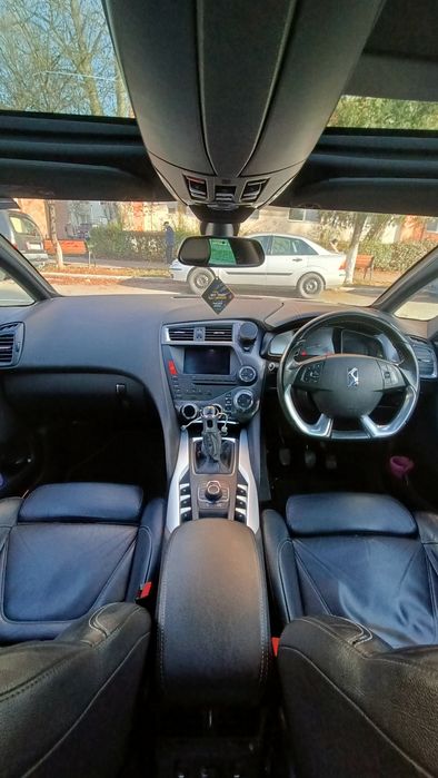 Citroen DS5  2.0 HDI  Interior Piele + masajTrapa+panoramic/Dubluclima