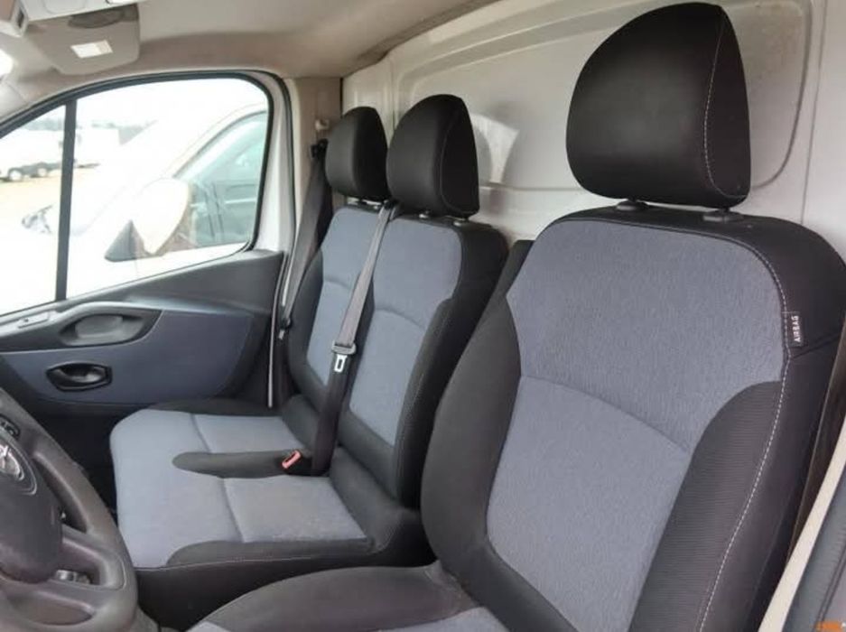 Opel Vivaro 1.6 Usi clusinante pe ambele părți