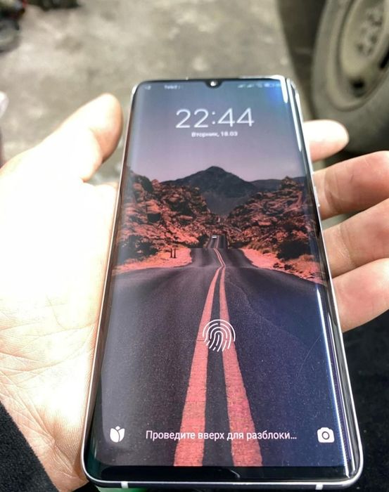 Продам в очень хорошем состоянии Xiaomi 10 lite