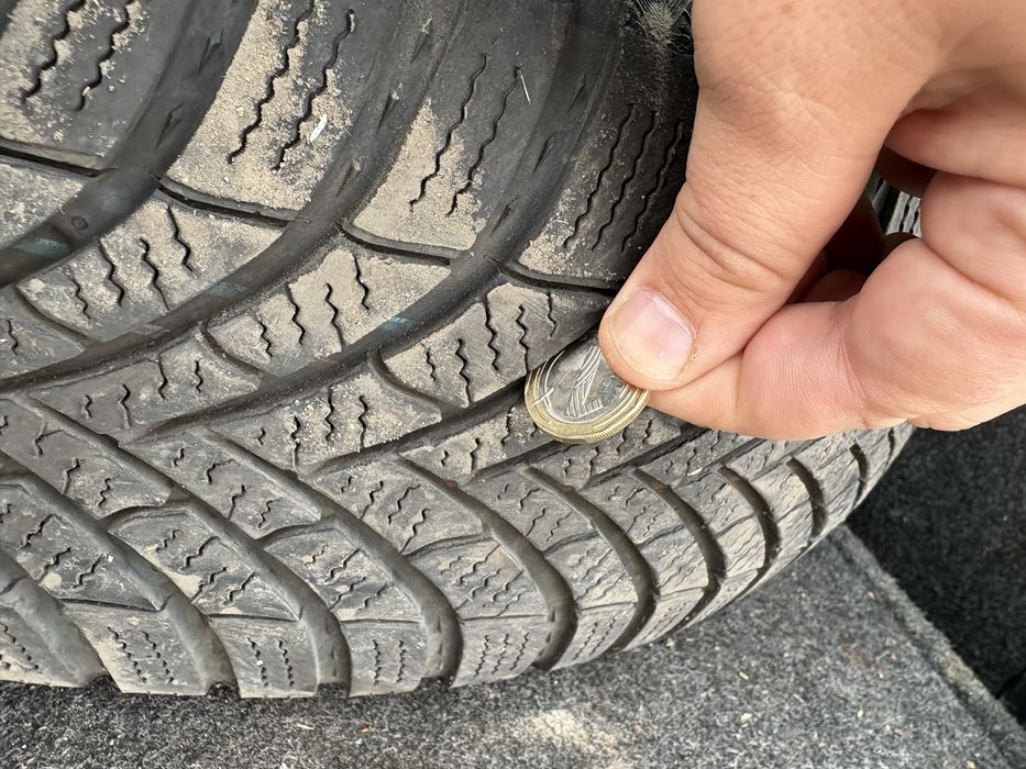 Гуми 195/65/15 semperit dot23 зимни