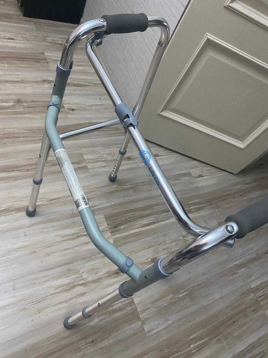 продам ходунки Life Cor  с регулировкой новые