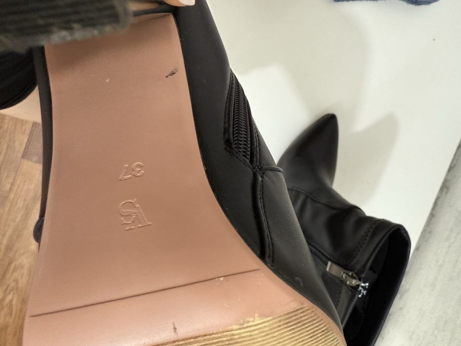 Продам ботильоны в идеальном состоянии, размер 37. Осенние, демисезон