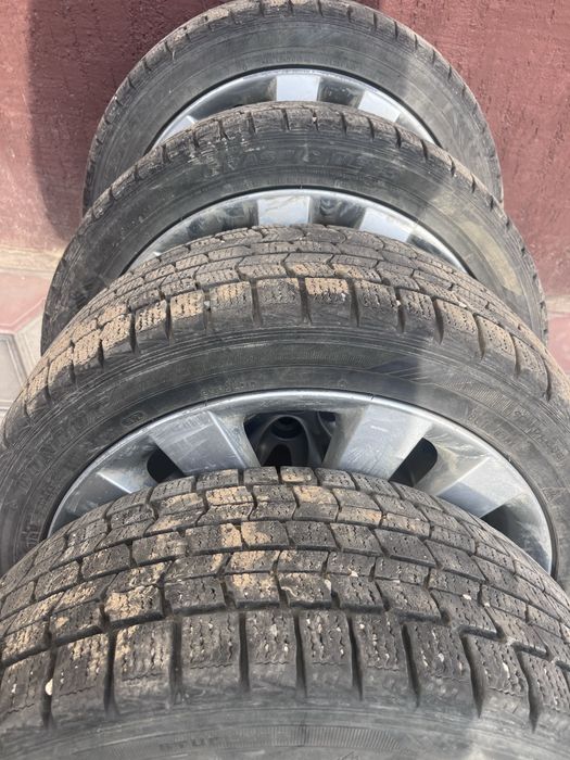 Зимние Шины с дисками 215/45 R17