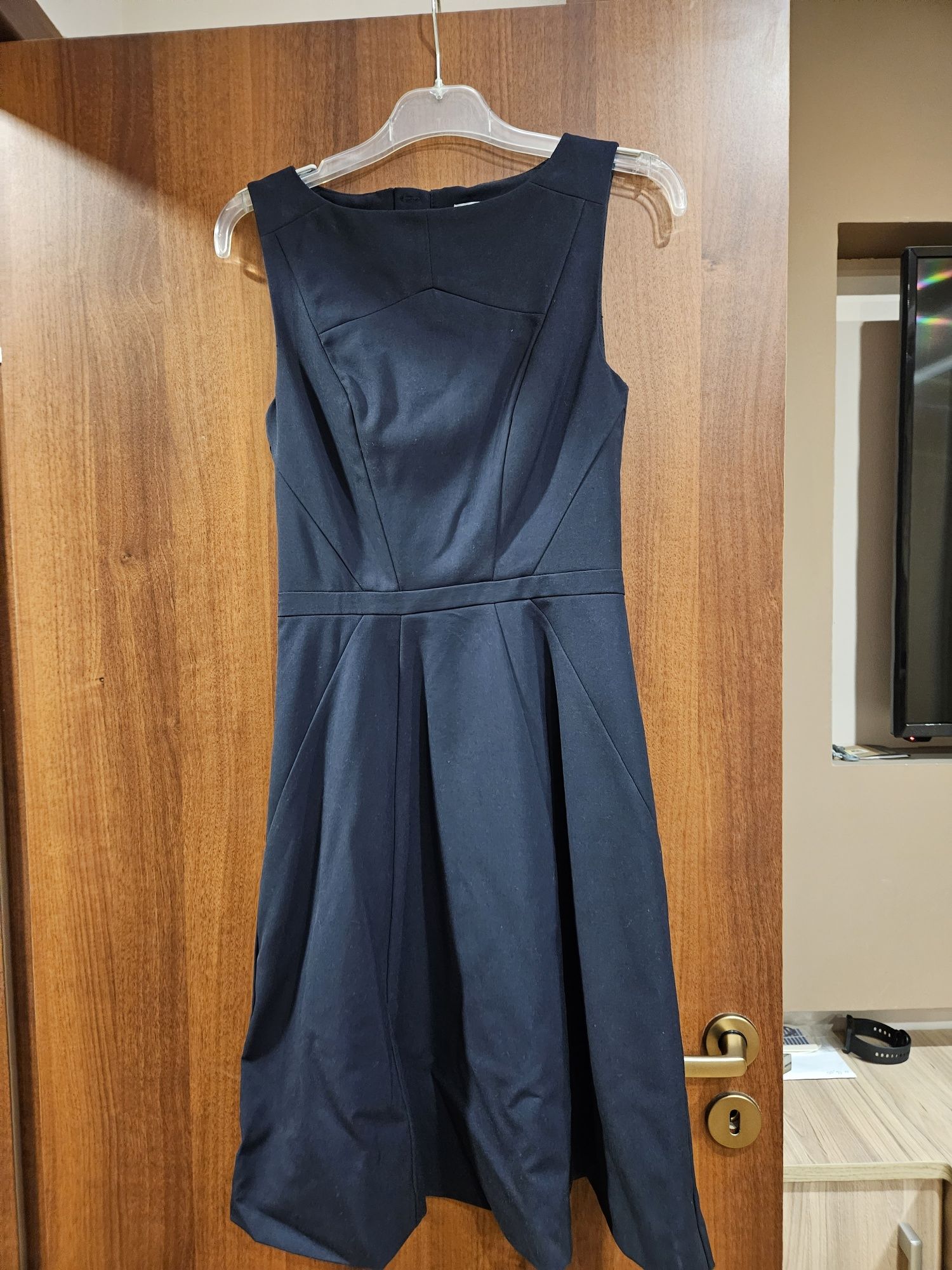 Тъмно синя рокля H&M