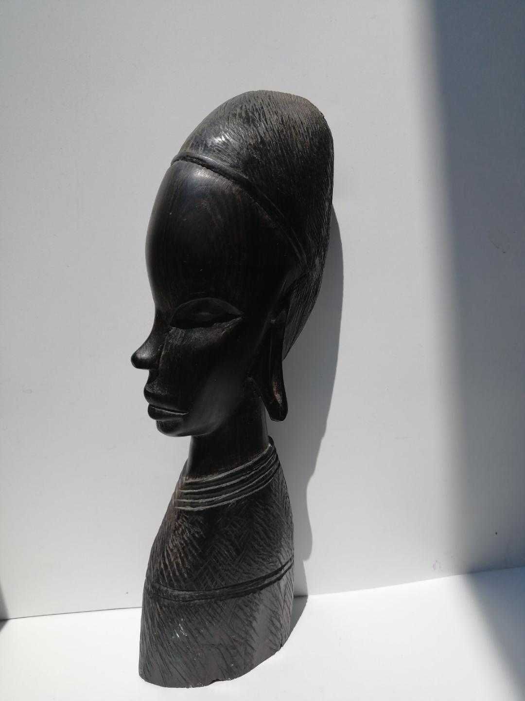 Африканска фигура от абанос