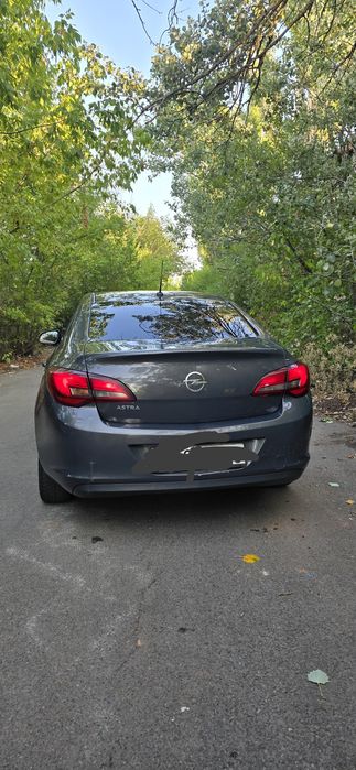 Vând  Opal Astra J +GPL 1.4 benzina