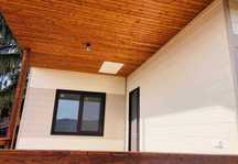 Vand case pe structura metalica