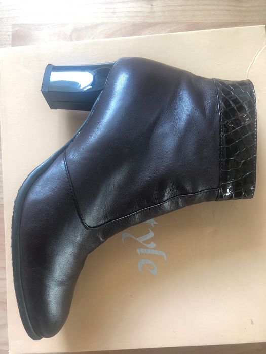 Vand cizme scurte dama piele