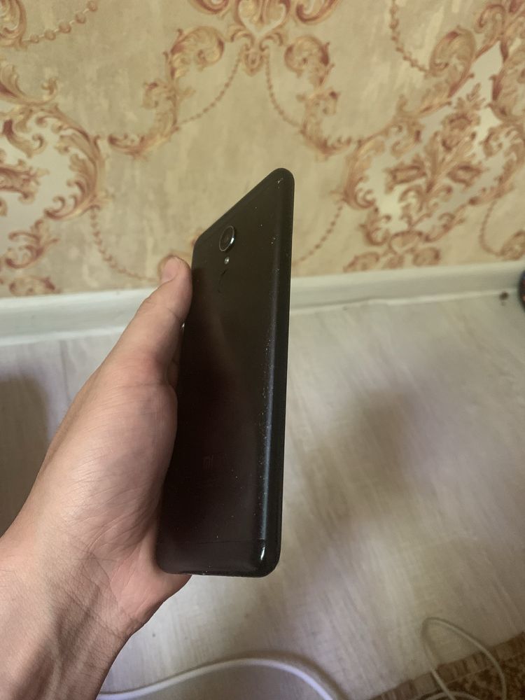 Redmi 5 16 gb xolati yaxshi