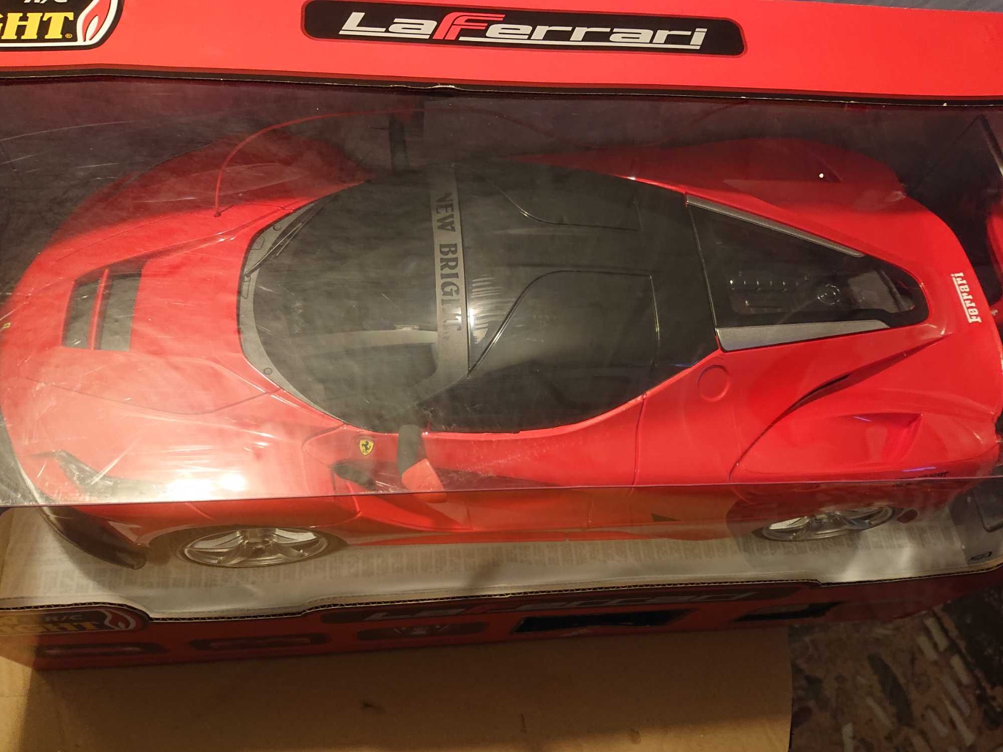 Masina radiocomandata New Bright R/C Ferrari LaFerrari 55,5 cm