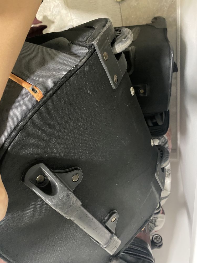Продам чемодан Timberland