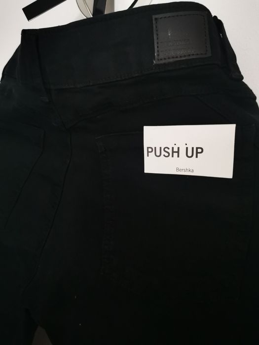 Blugi bershka, noi, m38