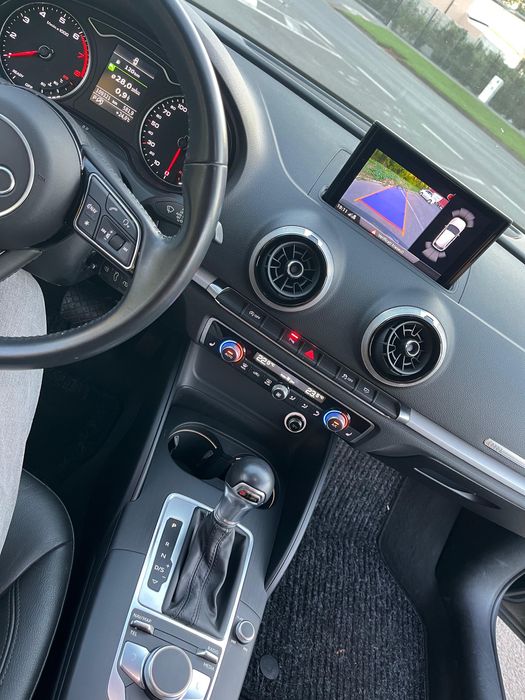 Audi A3 1.5 TSI 150cp Automat