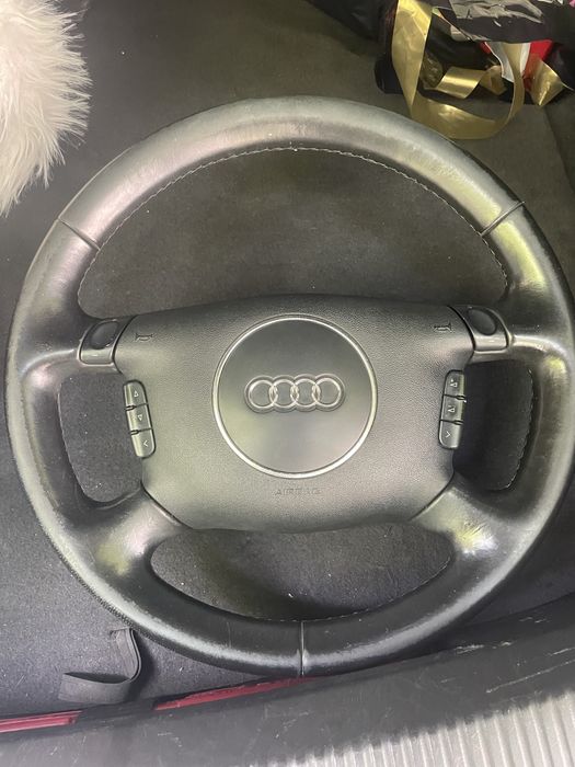 Мултифункционален волан за Audi с аърбег